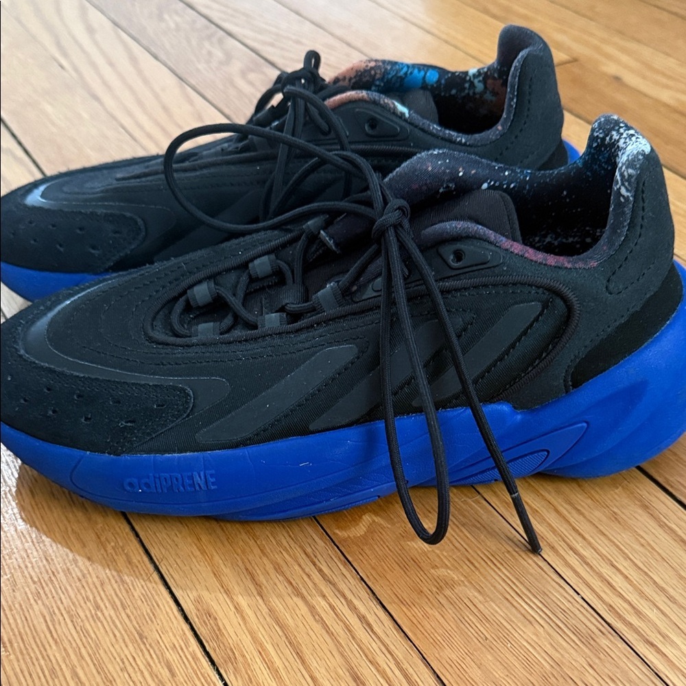 adidas Ozelia Sneakers - Black & Blue Sole - Picture 4 of 7